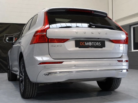 Volvo XC60 2.0 T6 AWD Recharge Core Auto