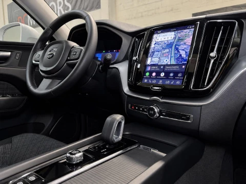 Volvo XC60 2.0 T6 AWD Recharge Core Auto