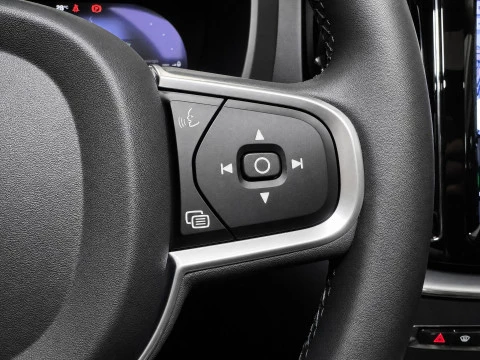 Volvo XC60 2.0 T6 AWD Recharge Core Auto