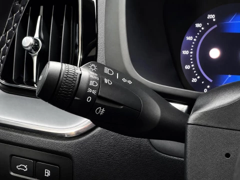 Volvo XC60 2.0 T6 AWD Recharge Core Auto