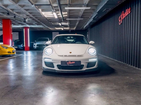 Porsche 911 GT3 A.M.09