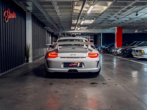 Porsche 911 GT3 A.M.09