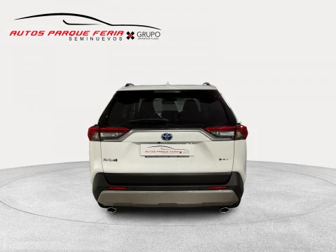 Toyota Rav4 220H e-CVT 4x2 Advance