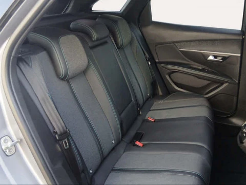 Peugeot 3008 PureTech 130 S&S Allure Pack 96 kW (130 CV)