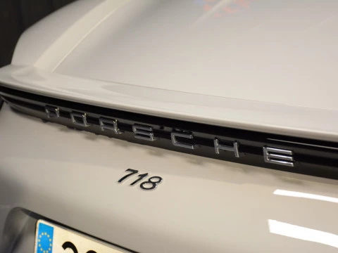 Porsche 718 Boxster