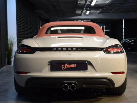 Porsche 718 Boxster