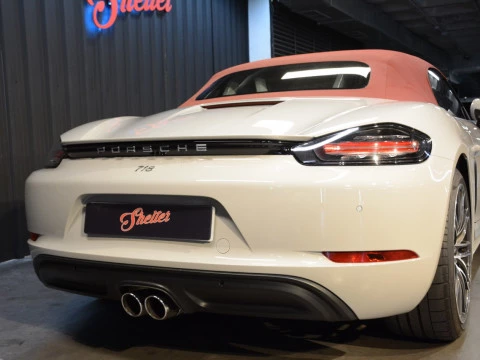 Porsche 718 Boxster