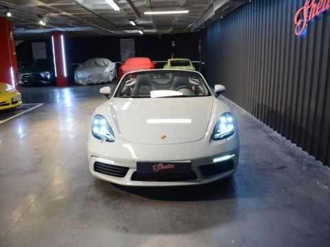 Porsche 718 Boxster