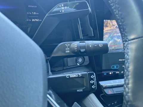 Renault Espace Iconic E-Tech full hybrid 146kW