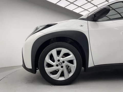 Toyota Aygo X Cross 1.0 VVT-I 72CV Play