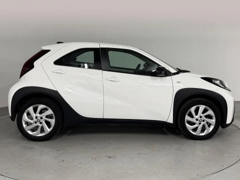 Toyota Aygo X Cross 1.0 VVT-I 72CV Play