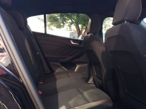 Ford Focus 1.0 ECOBOOST BERLINA MHEV 92KW ST LINE X