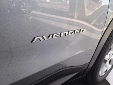 Jeep Avenger 1.2 G 74KW ALTITUDE 5P