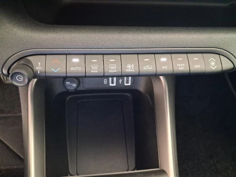 Jeep Avenger 1.2 G 74KW ALTITUDE 5P