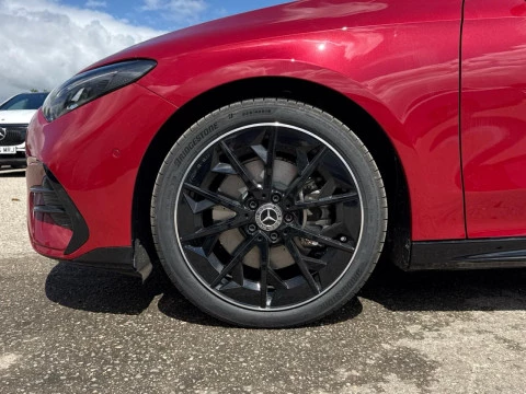 Mercedes-Benz CLA  350 4MATIC SB con tecnologia EQ