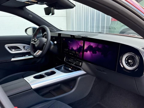 Mercedes-Benz CLA  350 4MATIC SB con tecnologia EQ