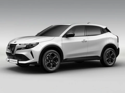 Alfa Romeo Junior Ibrida eQ4