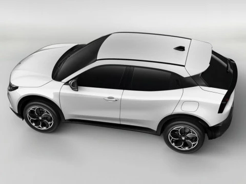 Alfa Romeo Junior Ibrida eQ4