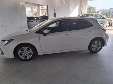 Toyota Corolla 1.8 HYBRID ACTIVE TECH E-CVT 4P