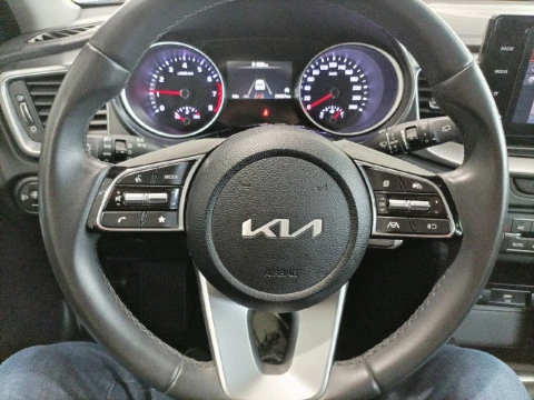 Kia Ceed 1.0 T-GDi 88kW (120CV) Drive