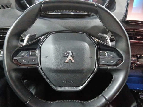 Peugeot 3008 Hybrid 225 Allure Pack e-EAT8 165 kW (225 CV)