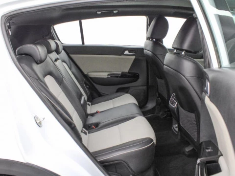 Kia Sportage 1.6 CRDI 100KW DCT 4WD 136 5P