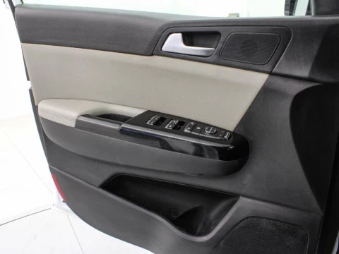 Kia Sportage 1.6 CRDI 100KW DCT 4WD 136 5P