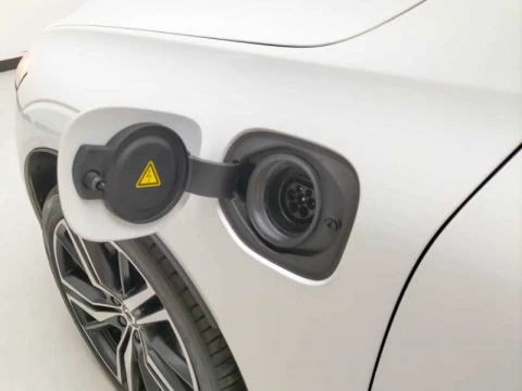 Volvo XC60 T8 TWIN R-DESIGN Plug-In Hybrid AWD