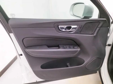 Volvo XC60 T8 TWIN R-DESIGN Plug-In Hybrid AWD