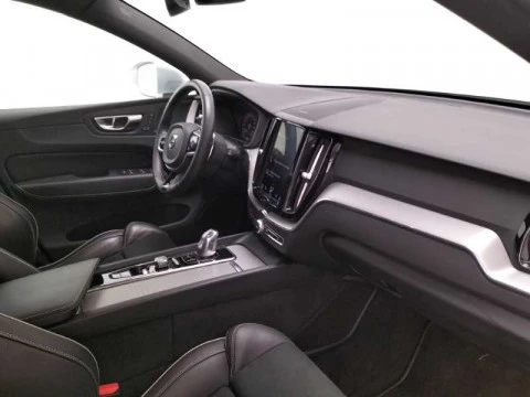 Volvo XC60 T8 TWIN R-DESIGN Plug-In Hybrid AWD