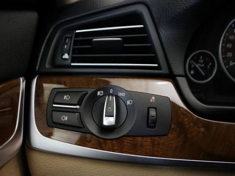 BMW 520 DIESEL 183 4P BERLINA