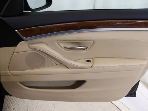 BMW 520 DIESEL 183 4P BERLINA