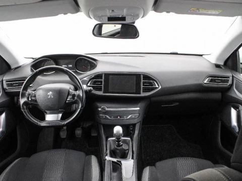 Peugeot 308 1.6 BLUEHDI 120 STYLE 120 5P