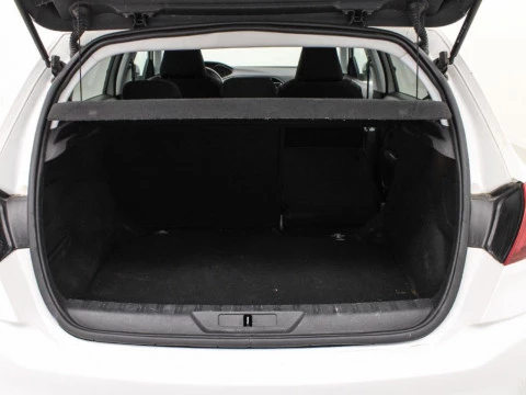 Peugeot 308 1.6 BLUEHDI 120 STYLE 120 5P