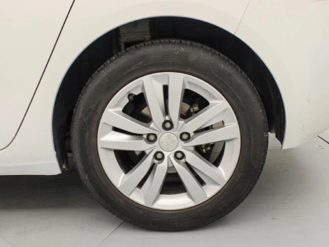Peugeot 308 1.6 BLUEHDI 120 STYLE 120 5P