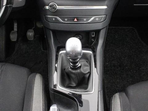Peugeot 308 1.6 BLUEHDI 120 STYLE 120 5P