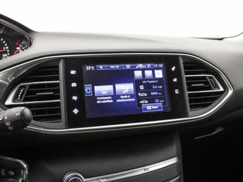Peugeot 308 1.6 BLUEHDI 120 STYLE 120 5P