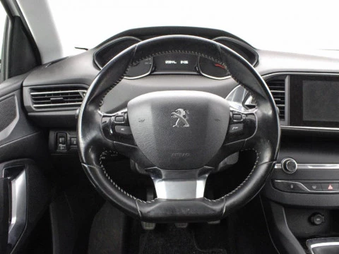 Peugeot 308 1.6 BLUEHDI 120 STYLE 120 5P