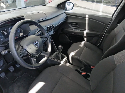 Dacia Sandero Essential SCe 49kW (65CV)