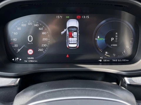 Volvo XC40 1.5 T5 Twin Recharge R-Design Exp Auto