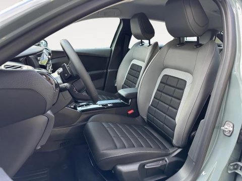 Citroën C4 Hybrid 145 ë-DCS6 Plus