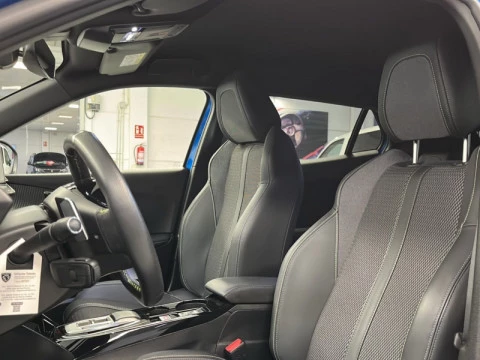 Peugeot 2008 NSUV  GT Gasolina 130 S&S EAT8