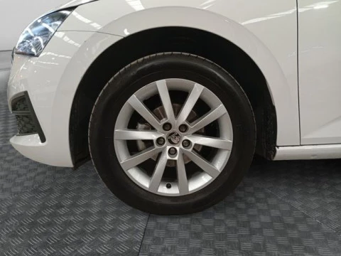 Skoda Scala 1.0 TGI 66KW (90CV) Active