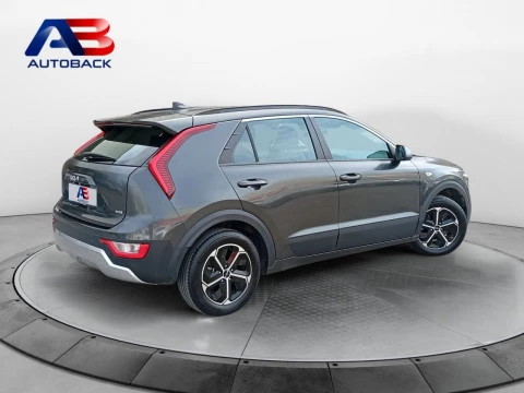 Kia Niro 1.6 GDi HEV 104kW (141CV) Concept