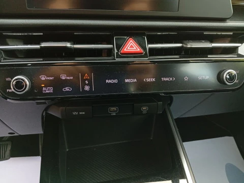 Kia Niro 1.6 GDi HEV 104kW (141CV) Concept