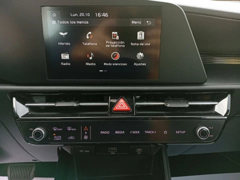 Kia Niro 1.6 GDi HEV 104kW (141CV) Concept