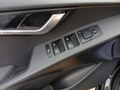 Kia Niro 1.6 GDi HEV 104kW (141CV) Concept