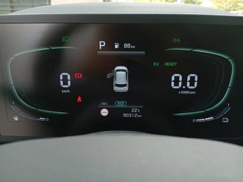 Kia Niro 1.6 GDi HEV 104kW (141CV) Concept