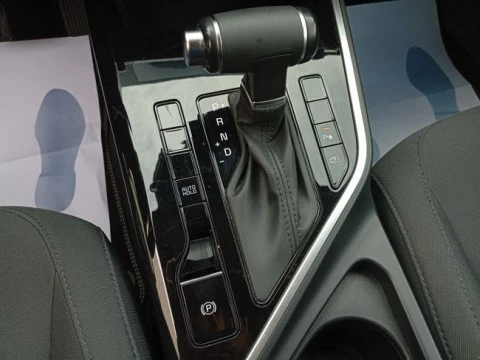 Kia Niro 1.6 GDi HEV 104kW (141CV) Concept