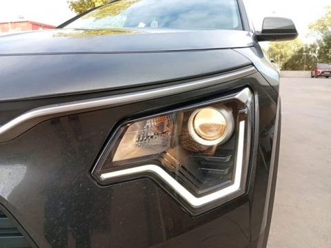 Kia Niro 1.6 GDi HEV 104kW (141CV) Concept